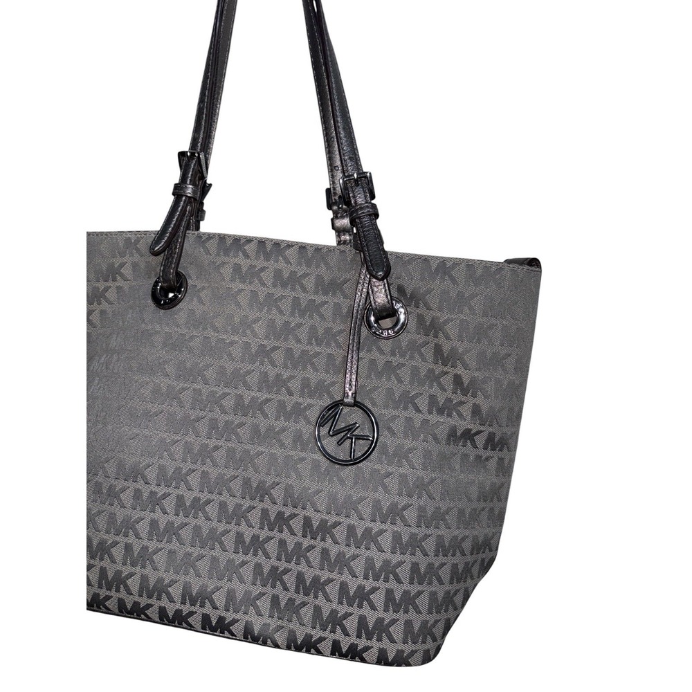 Michael Kors Women's Jet Set Tote Bag - Picture 14 of 16